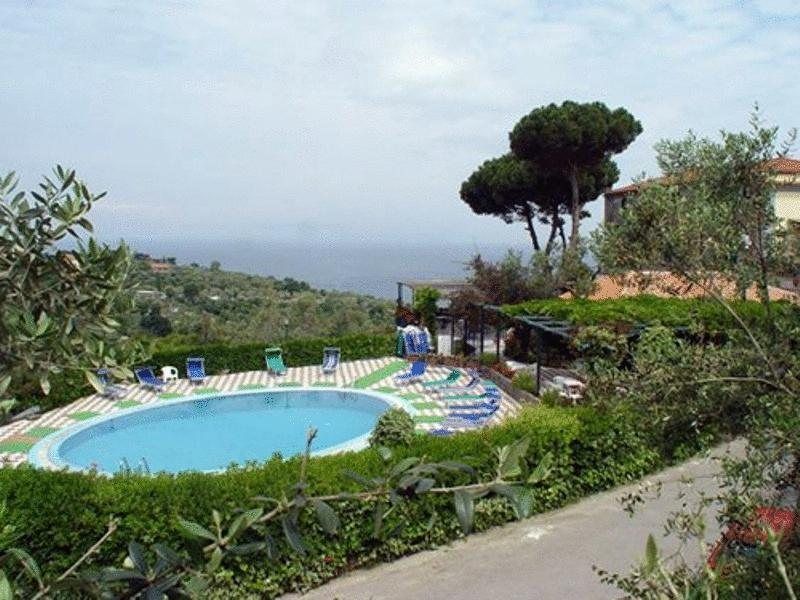 Hotel La Badia Сорренто Екстер'єр фото