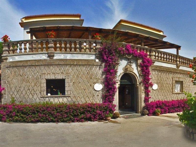 Hotel La Badia Сорренто Екстер'єр фото